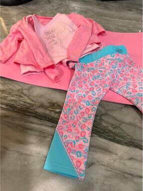 American Girl Yoga Outfit and Mat A937